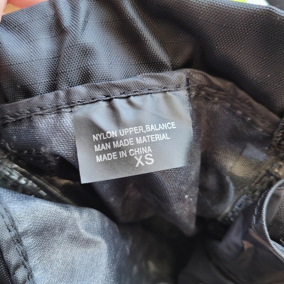 NWT Neos Voyager Stabilicer Waterproof Overshoes Boots Snow Ice Grip Black XS - Picture 7 of 13